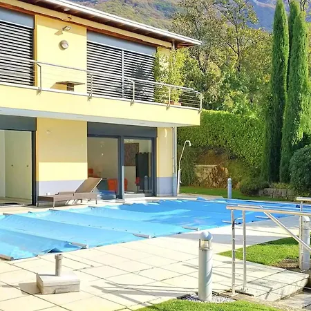 Holiday home Stylish Yanni Splendid View